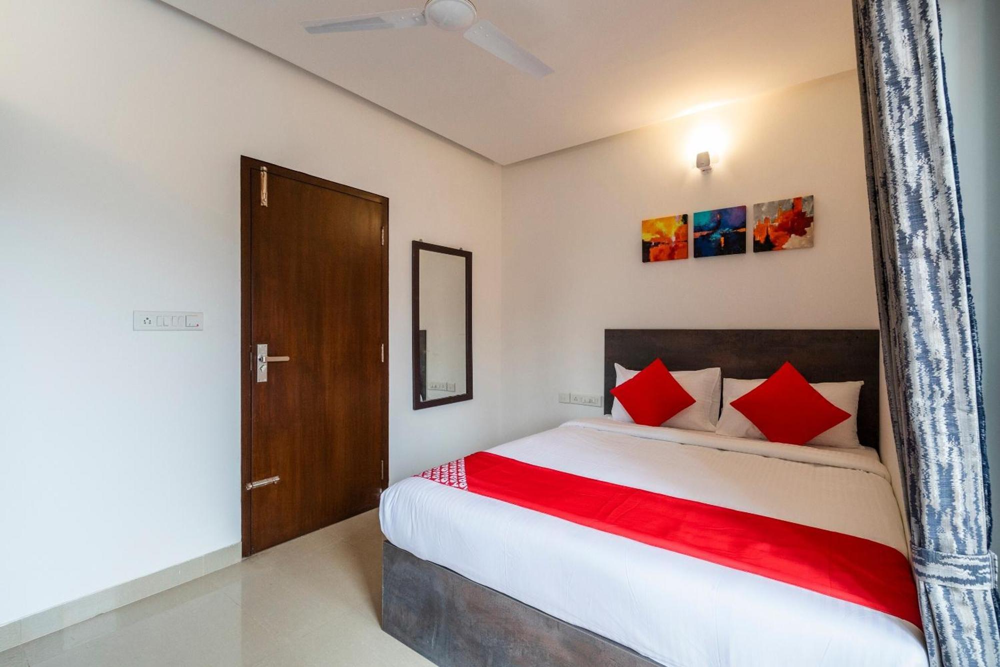 Super Townhouse Hebbal Hotel Bangalore Exterior foto