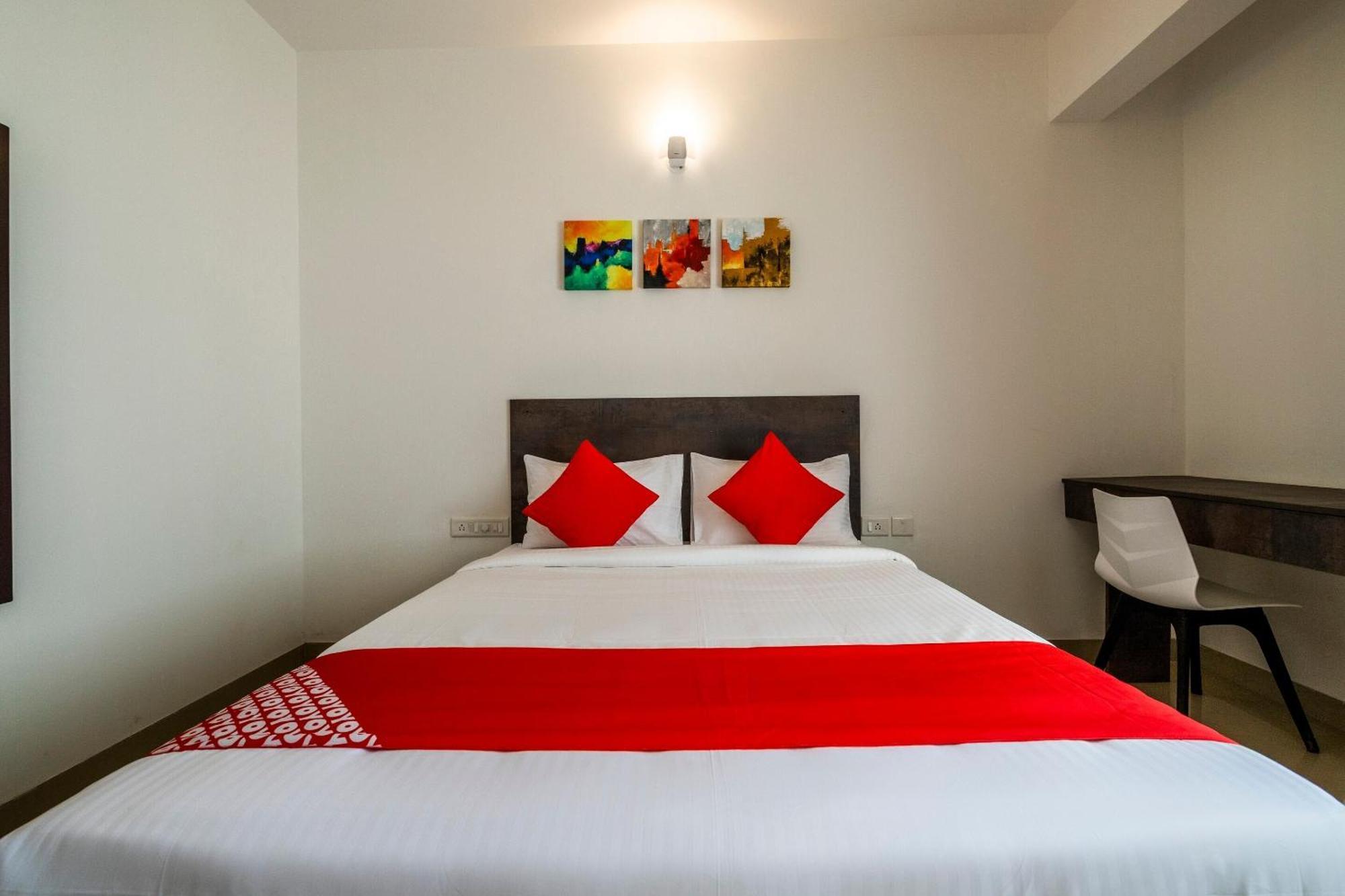 Super Townhouse Hebbal Hotel Bangalore Exterior foto