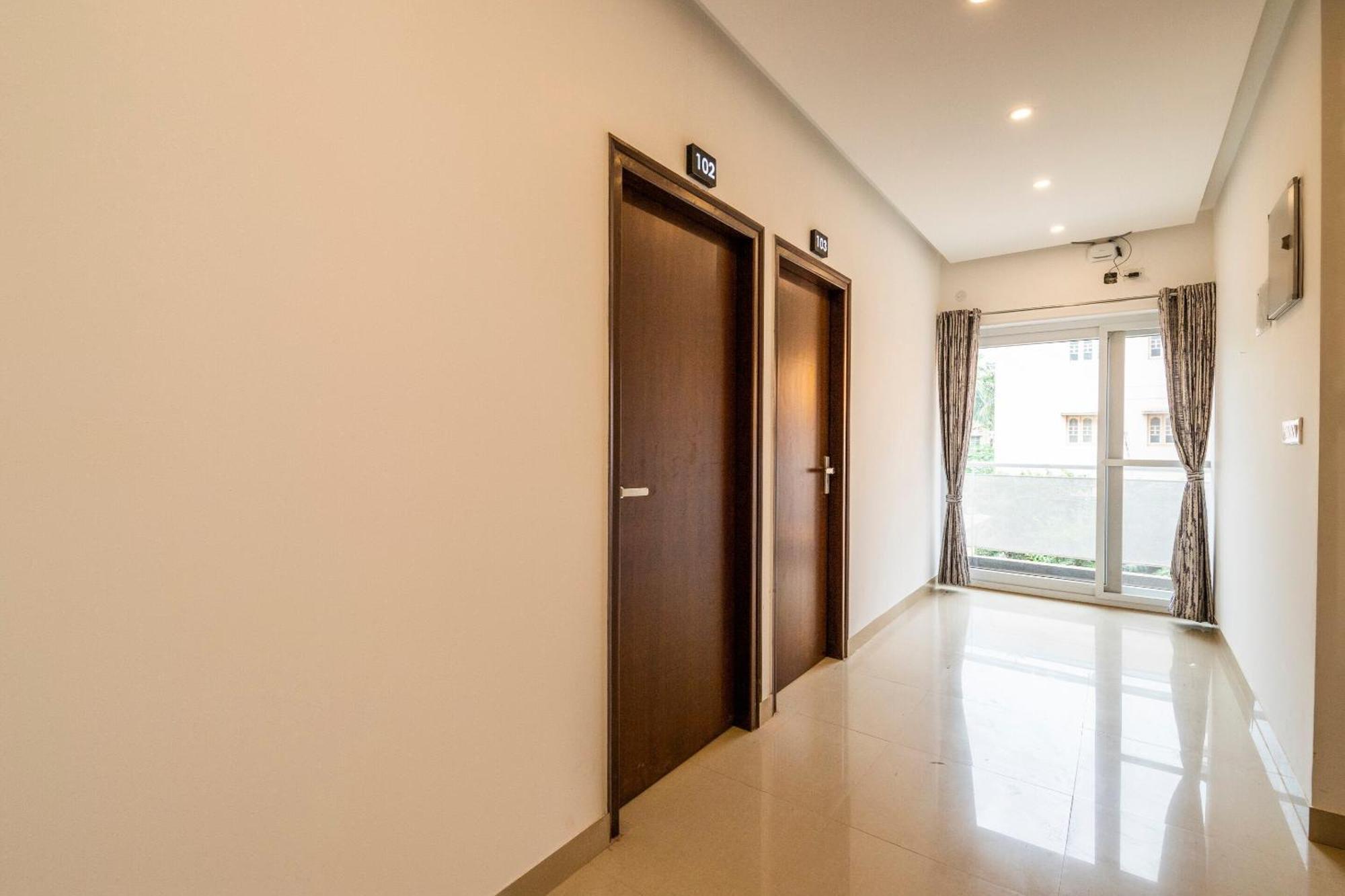 Super Townhouse Hebbal Hotel Bangalore Exterior foto